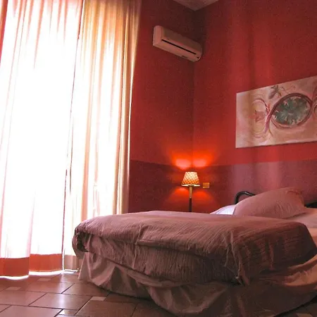 Couette-café Chiaia Naples